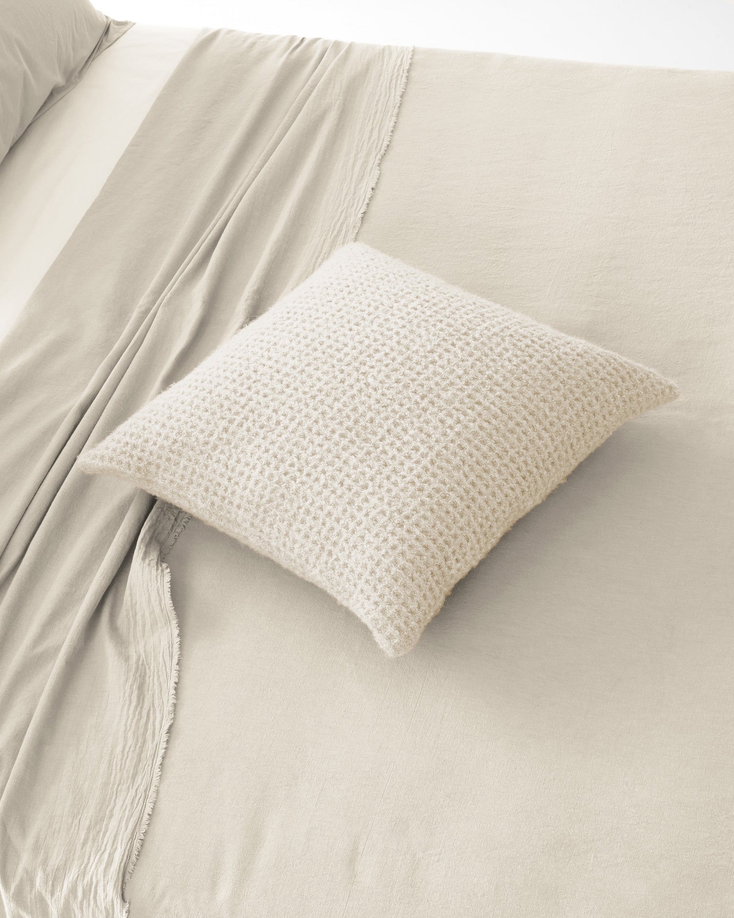 Pon Cushion